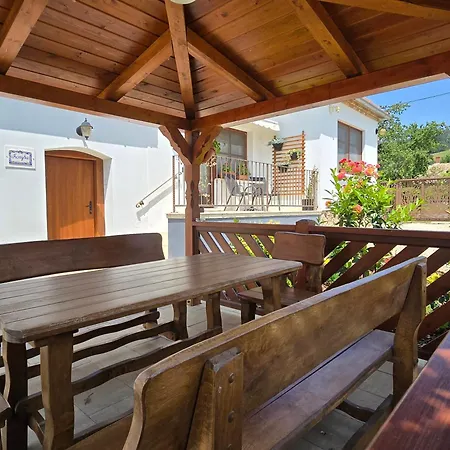 Apartamento Bakonyi Kiscsillag *