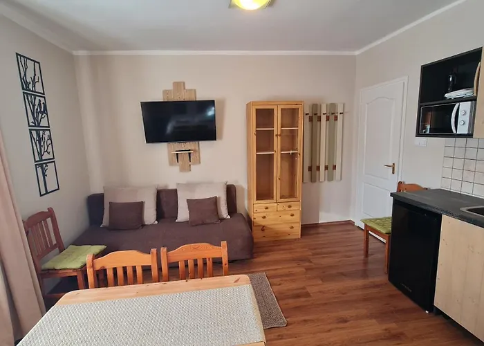 Bakonyi Kiscsillag Апартаменты Баконьбель